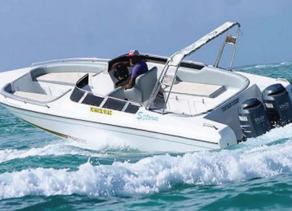 SPEED BOAT CRUISES IN THE LAGOON